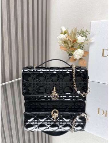 BOLSA DIOR MISS VERNIZ