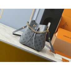 LOUIS VUITTON NEONOE BB