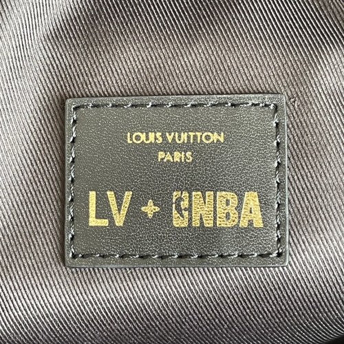 Mochila Louis Vuitton collab NBA